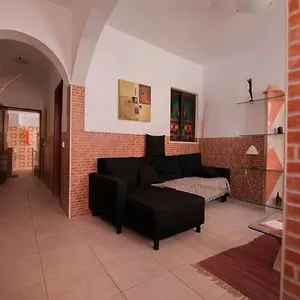 algarve-typical-downtown-house.hotelaalgarve.com/